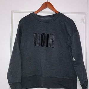 Noir pullover